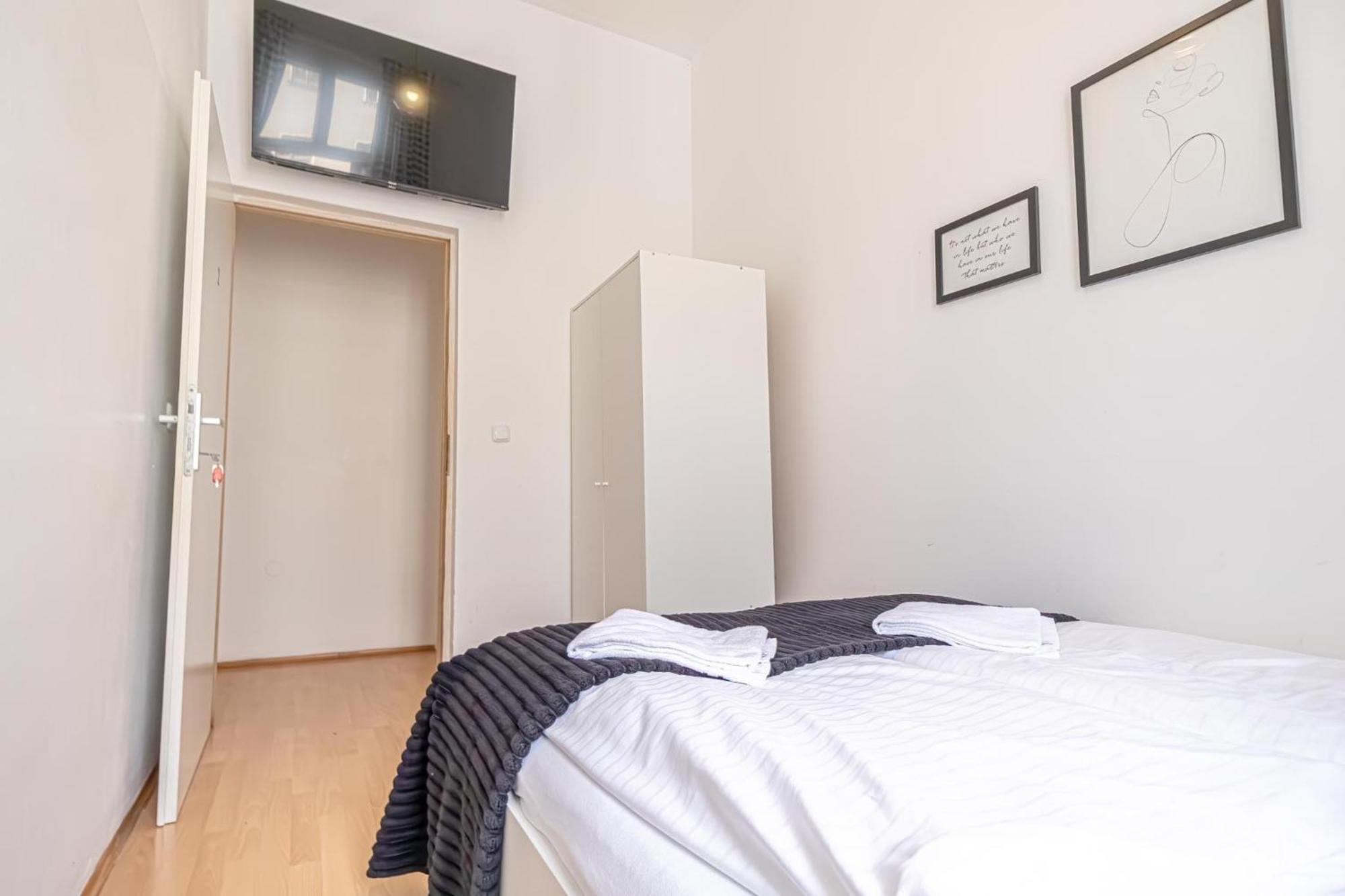 Sweet 3Br Shared Apt Near Wiener Stadthalle & Central Kültér fotó